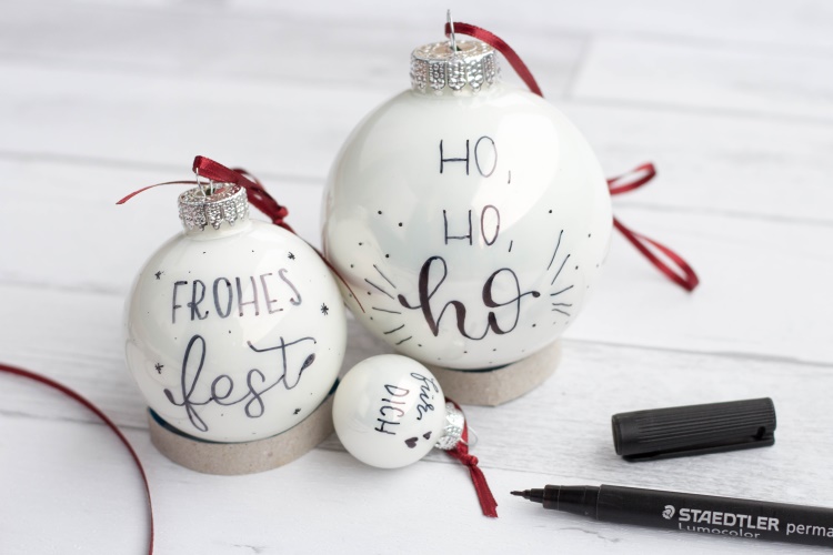 frohes fest - ho ho ho - für dich - Weihnachtskugeln mit Handlettering - für eine individuelle Deko am Weihnachtsbaum