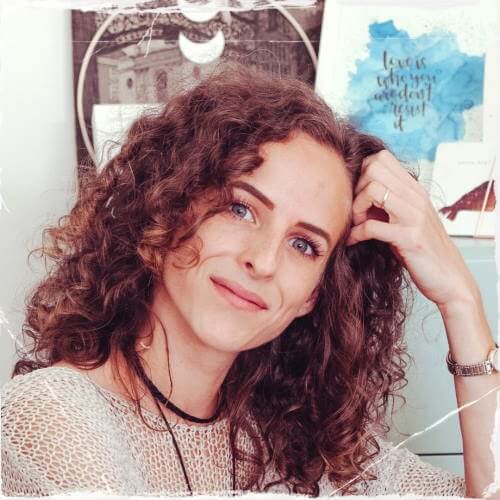 Stefanie Nini Salge - Künstlerin beim Lettering Online-Festival