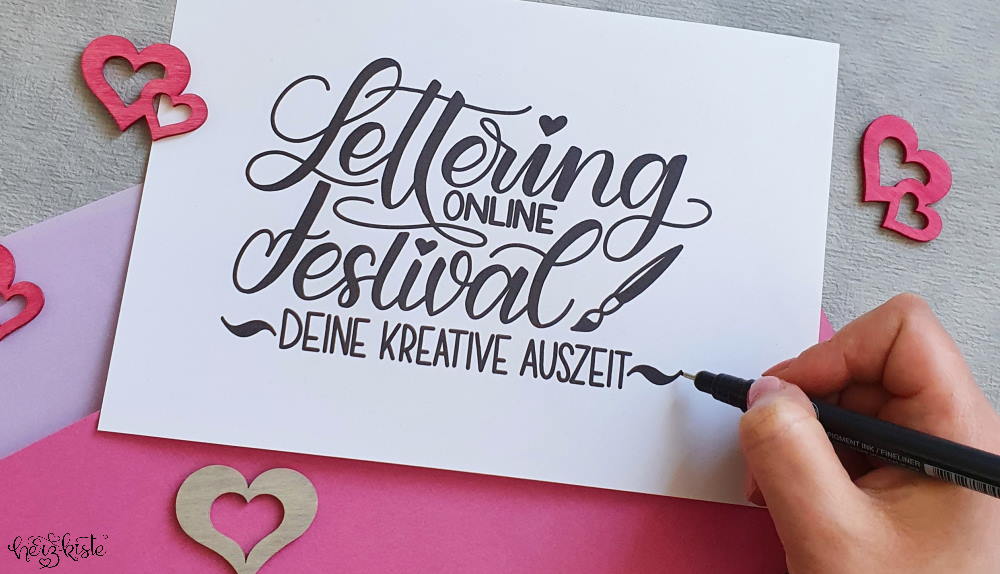 Lettering vom LOF - Lettering Online-Festival mit Hand die den Stift hält