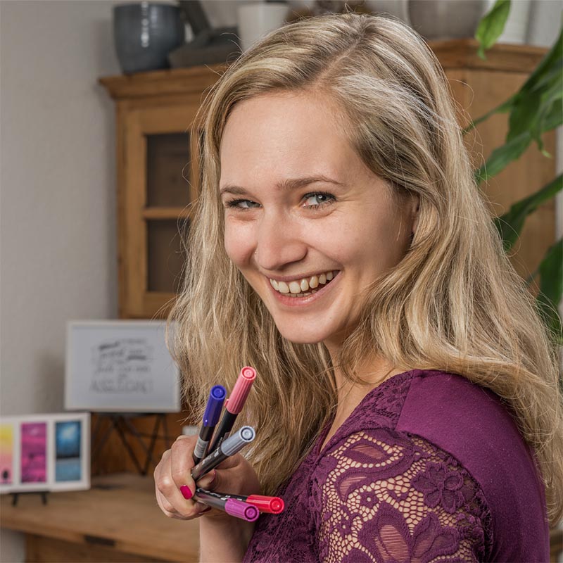 Debby - das kreative Gesicht hinter der Herz-Kiste